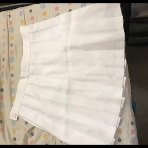 American Apparel White Pleated Skirt